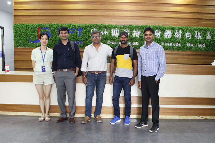 印度客戶進口中國器材