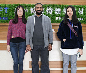 沙特客戶來(lái)中國(guó)采購(gòu)博菲特商用健身器械